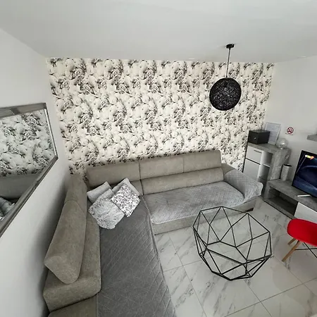 Apartman Center 2 *